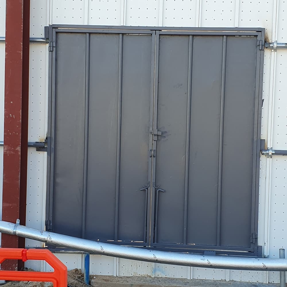 양개 쪽문(2M*2M) 설치 작업