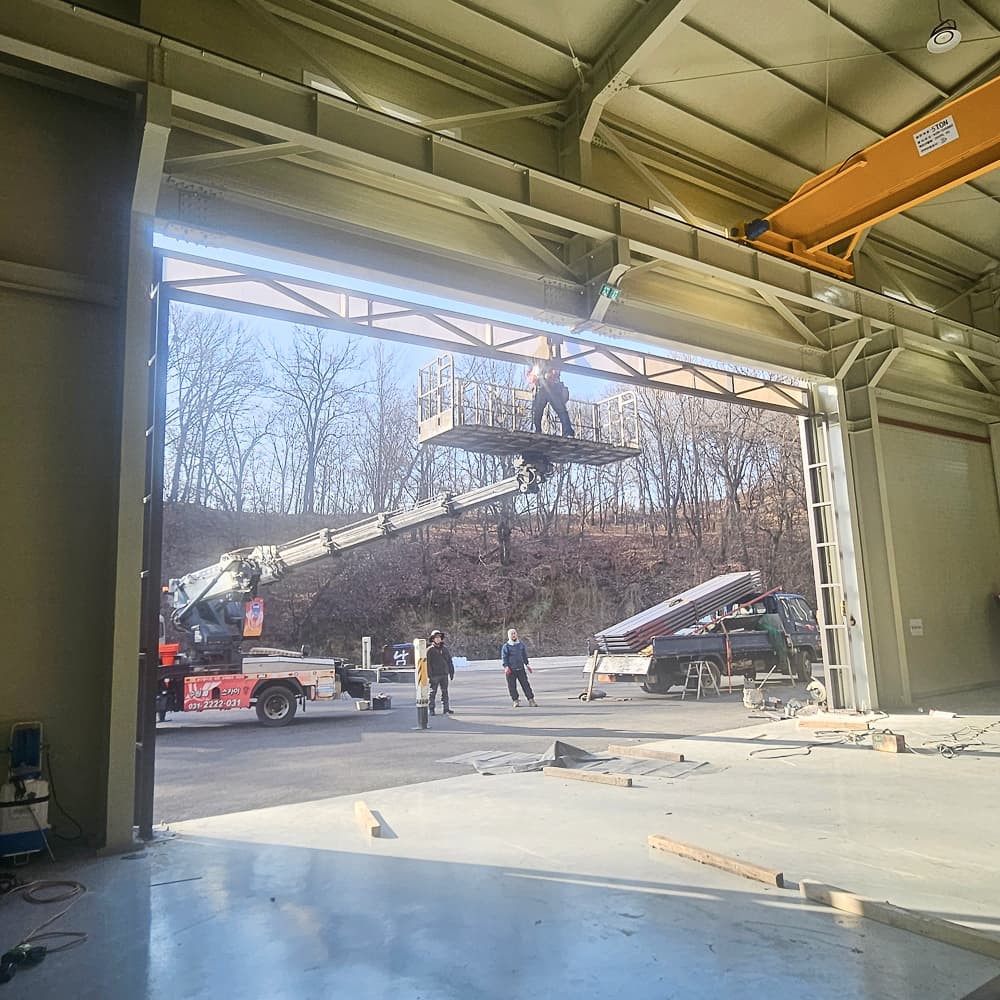 화성 장안면 레이저 가공 공장 출입문