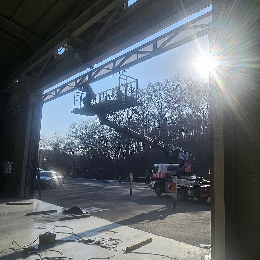 화성 장안면 레이저 가공 공장 출입문